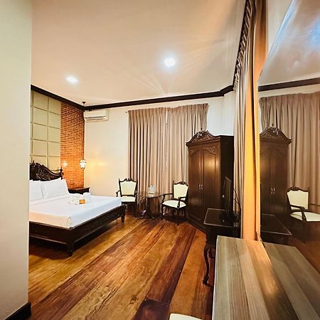 Vigan Plaza Hotel Екстер'єр фото