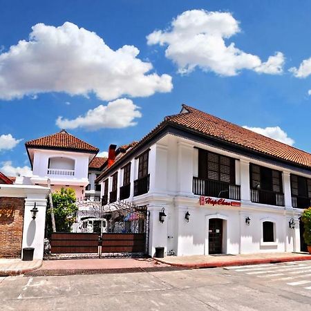 Vigan Plaza Hotel Екстер'єр фото