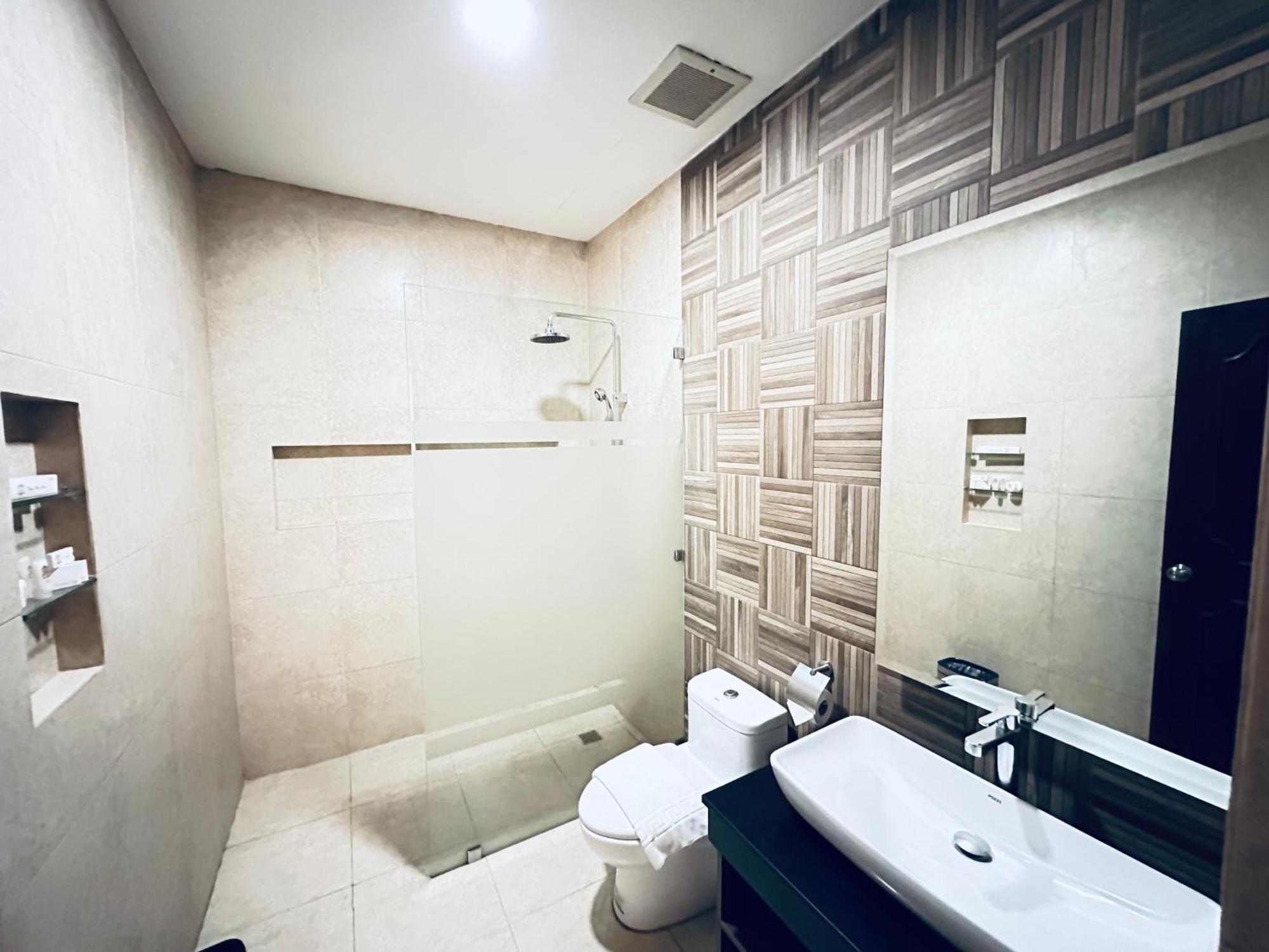 Vigan Plaza Hotel Екстер'єр фото