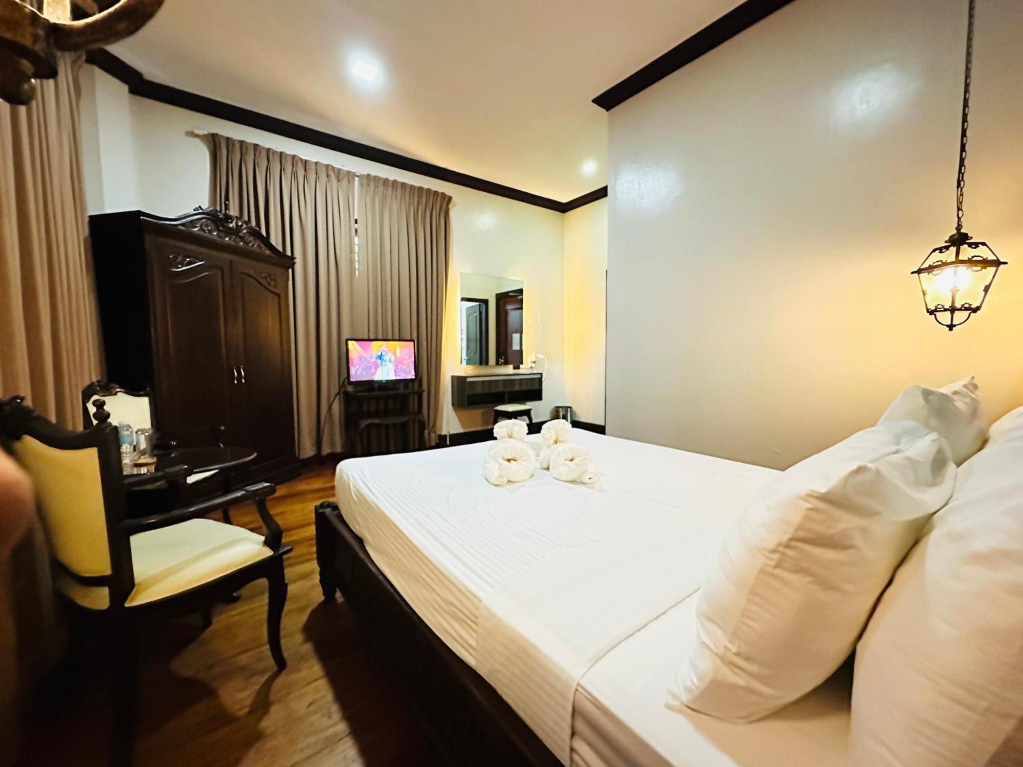 Vigan Plaza Hotel Екстер'єр фото