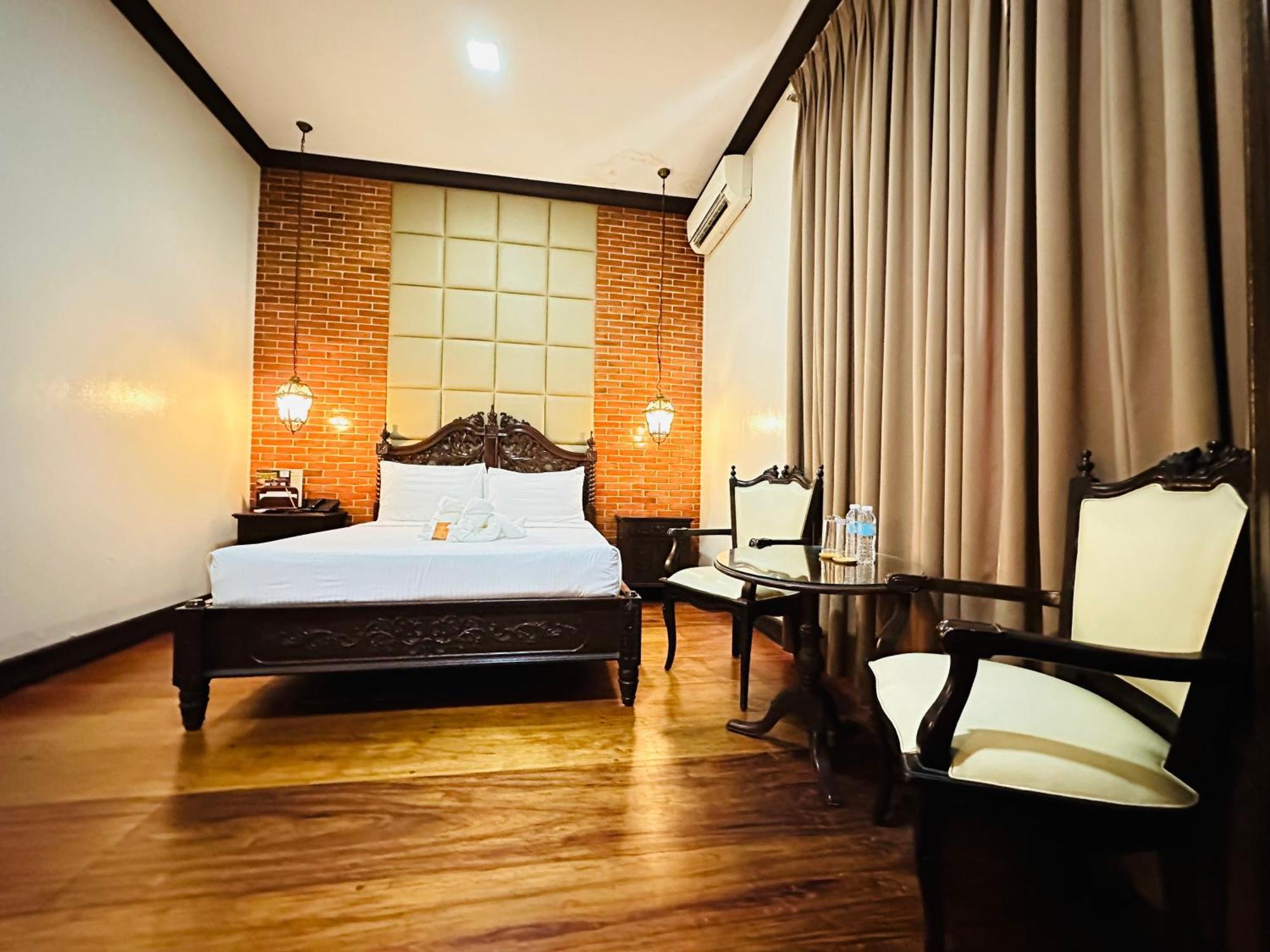 Vigan Plaza Hotel Екстер'єр фото