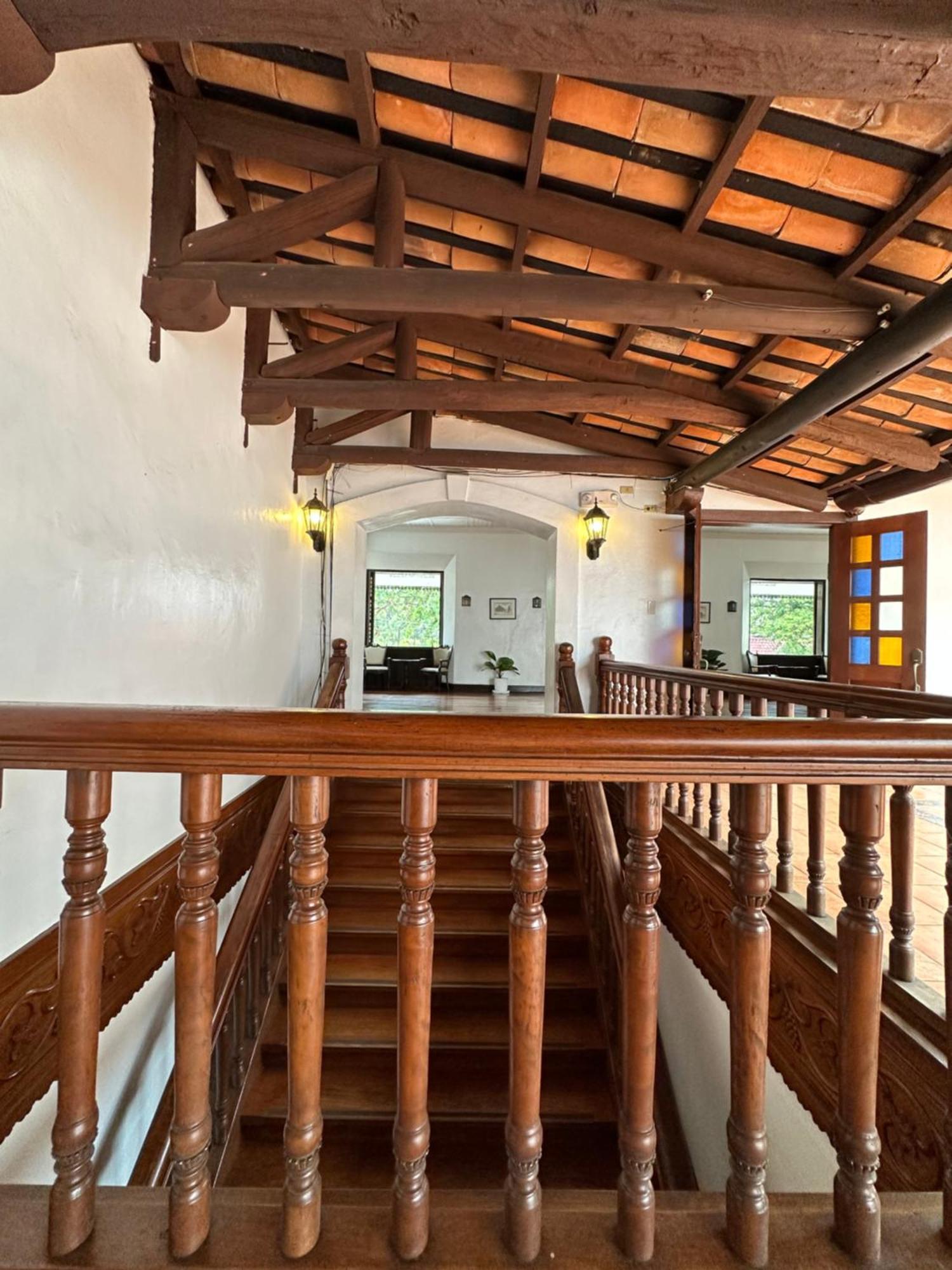 Vigan Plaza Hotel Екстер'єр фото