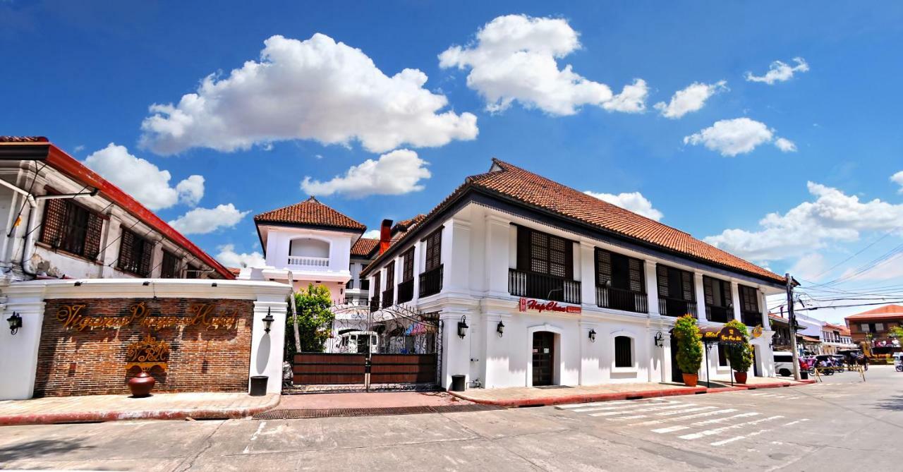 Vigan Plaza Hotel Екстер'єр фото