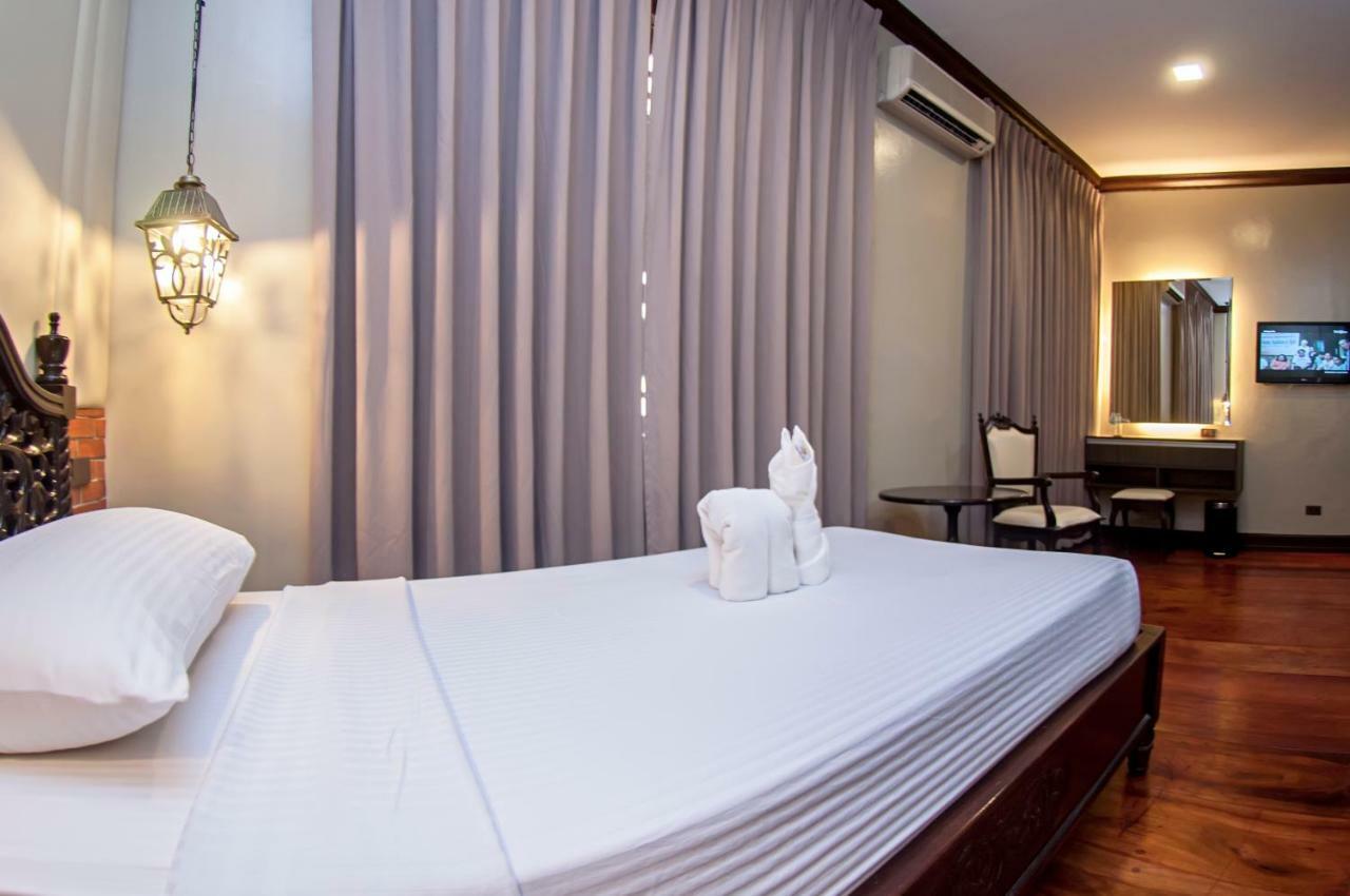 Vigan Plaza Hotel Екстер'єр фото