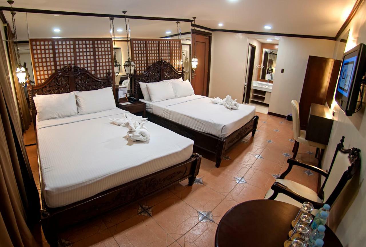 Vigan Plaza Hotel Екстер'єр фото