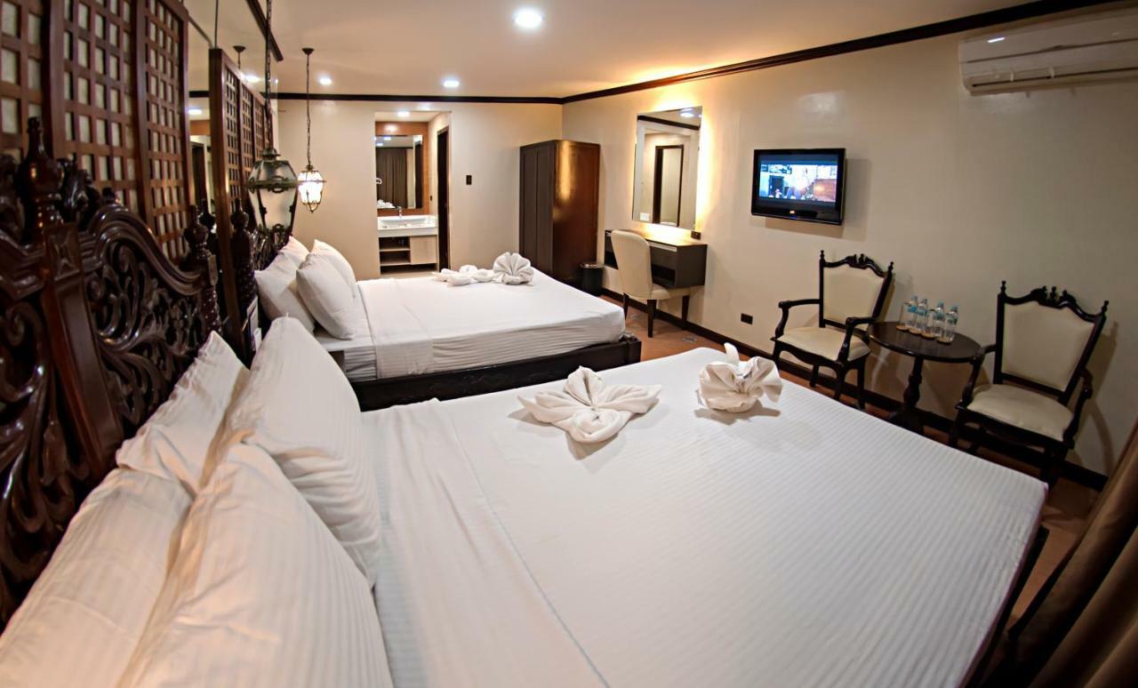 Vigan Plaza Hotel Екстер'єр фото