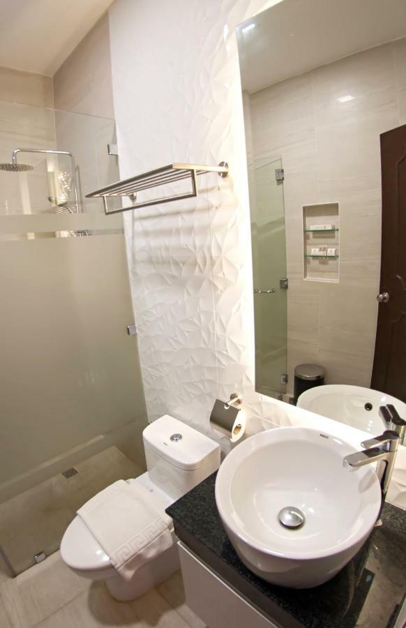 Vigan Plaza Hotel Екстер'єр фото