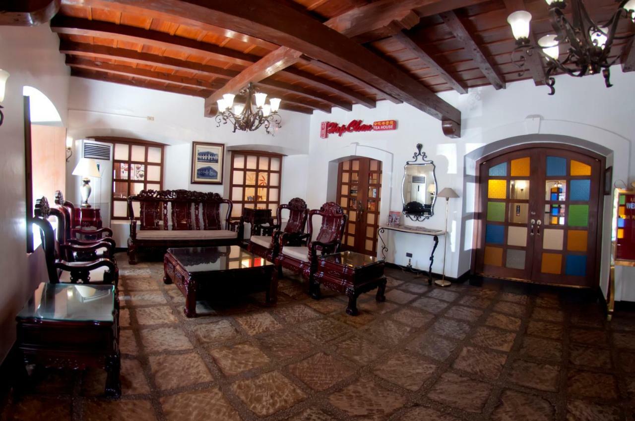 Vigan Plaza Hotel Екстер'єр фото